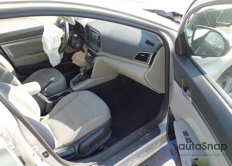 2018 Hyundai Elantra Sel z USA, uszkodzony, nr VIN 5NPD84LF9JH217102